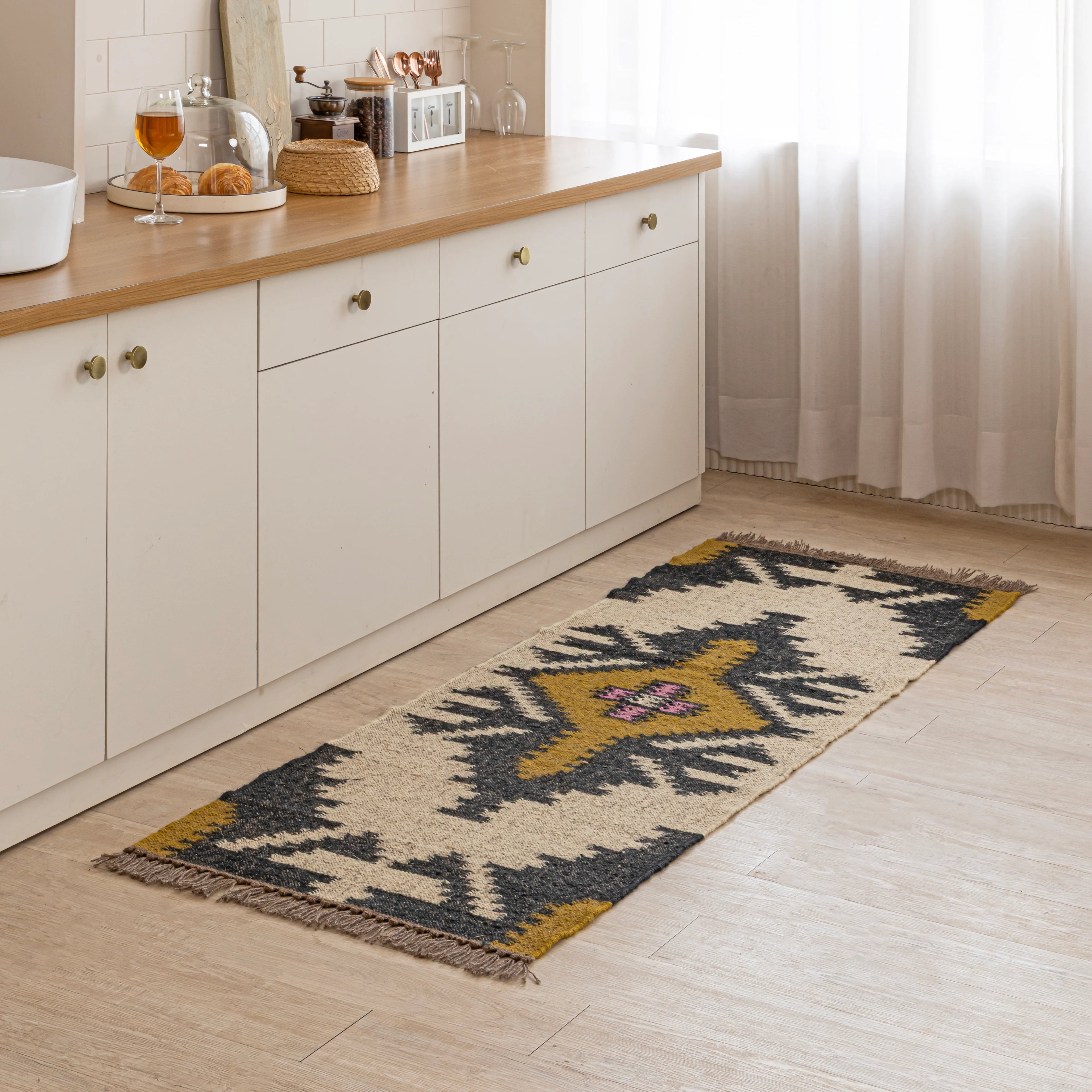 Handwoven Kilim Runner Rug – Beige & Black Tribal Pattern, Jute & Wool Blend, Reversible Flatweave with Fringe Tassels